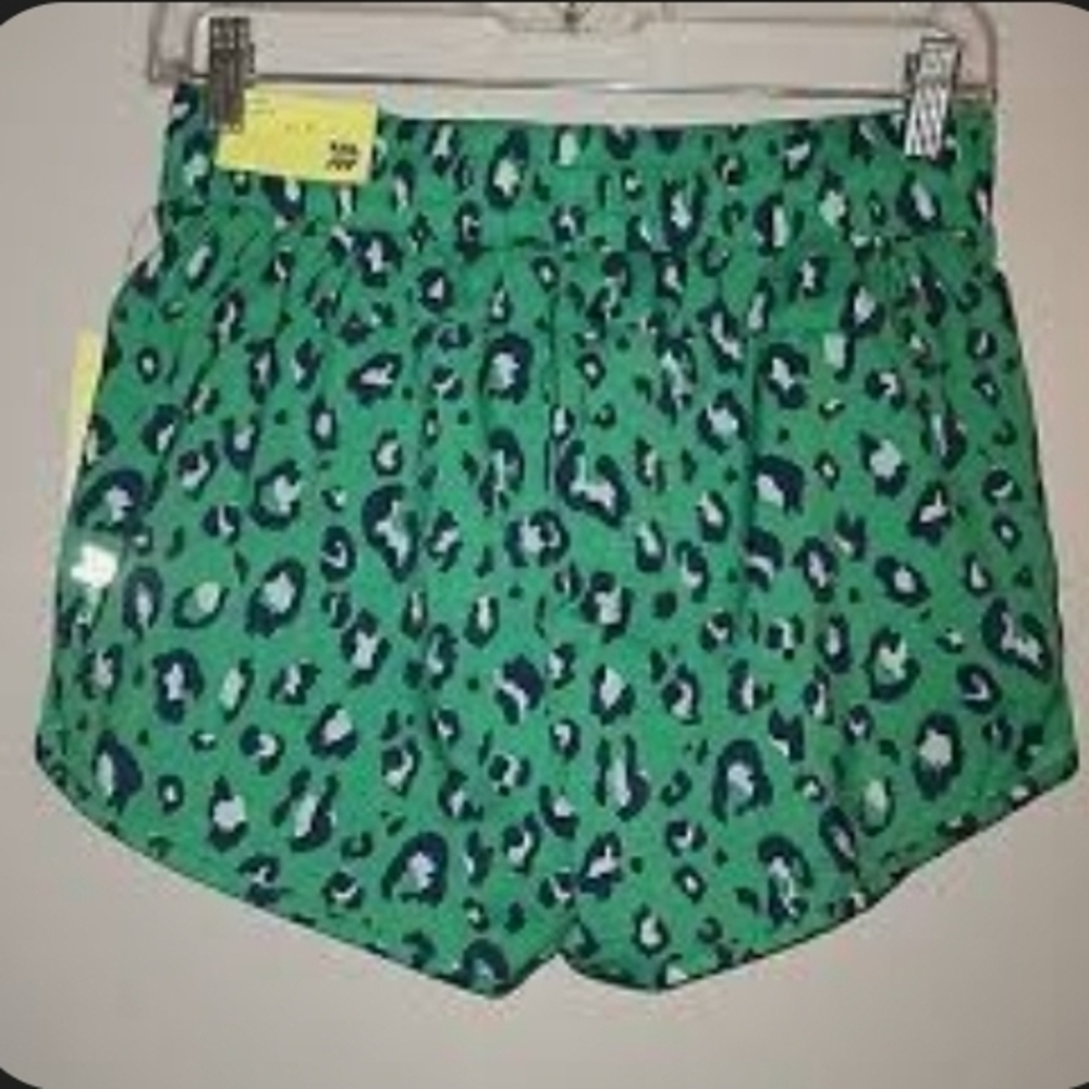 Green Leopard Print Shorts - Picture 2 of 2
